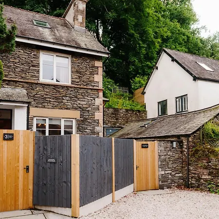 Ferry View With Hot Tub And Parking Apartment